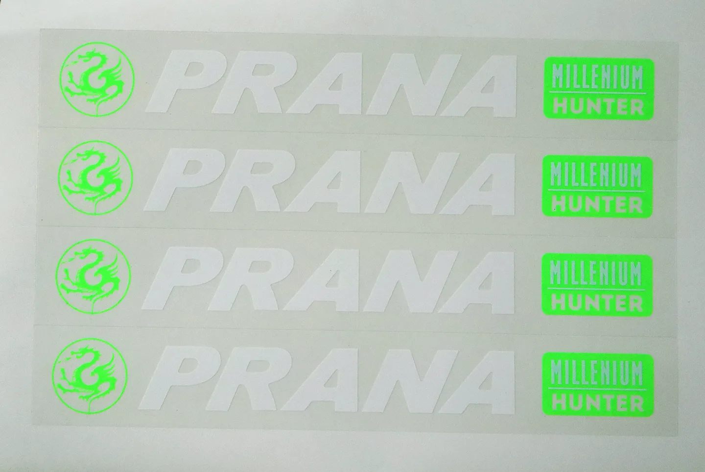 Calco serigráfico sobre PVC transparente autoadhesivo - Taller N.Tesla CABA